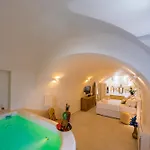La Madeleine Oia