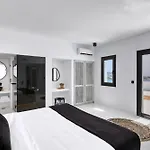 Exquisite Mykonos Villa 6 Bedrooms Villa Hephaestus II Infinity Pool Outdoor Jacuzzi