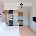 Studios Spiros Parga