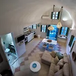 Perfect Santorini Villa 2 Bedrooms Michelangelo Beach Villa Outdoor Jacuzzi Beautiful Views Oia