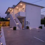 Diana 'S Houses
