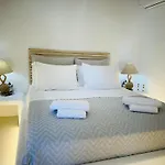 Divers House