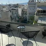 Luxury Maisonette With Shared Pool