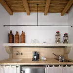 Mezzolovero Suites Kimolos