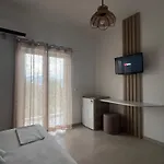 Sunshine Apartments And Rooms