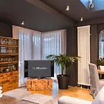Ma Maison No5 Penthouse Loft, Private Heated Pool, Acropolis View, Ultra High Speed Internet 300 Mbps, Short Walk To Acropolis, Parking Upon Request, 1' From Metro