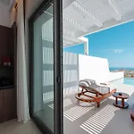 Muse Of Mykonos Luxury Suites
