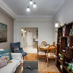 Fully Renovated Flat Close To Uni & Hospitals