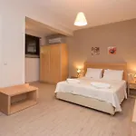 Mary'S Residence Suites