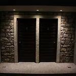 Niriides Luxury Villas