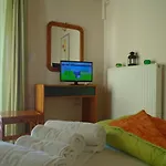 Tompras Village