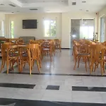 Zefiros Beach Hotel