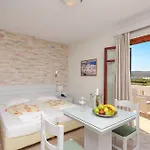 Plaka Hotel I