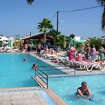 Apartments & Studios Peters Kool Pool