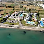 Zorbas Beach Hotel