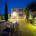 Pilikas Luxury Villas