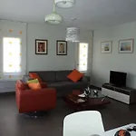 Violeta Apartments