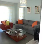 Violeta Apartments