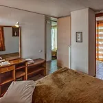 Zina Hotel Apartments