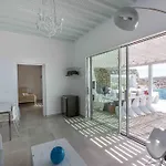 Villa Aqua