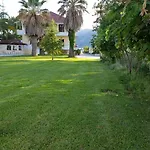 Villa Makis