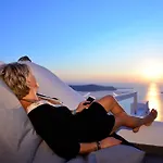 Unique Suites