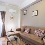 Kiko Vintage Apartment,Near Metro & Bus Station.