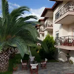 Yiouli Hotel