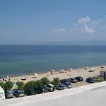 Pension Tzitzifies