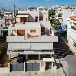 Leo - Unique Glyfada Apartment