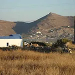 Studio Apartment In Paros