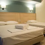 Alarzo Rooms