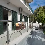 George House Villa