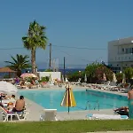 Niriides Beach Hotel & Suites