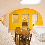 Villa Efterpi Traditional Houses