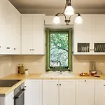 Melicoco Cottage House