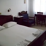 Niki Rooms