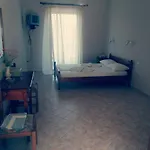 Santas Rooms