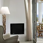 Lithos Luxury Rooms (Adults Only)