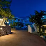 Contaratos Holiday Lettings 3