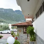 Hotel Elpida