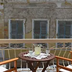 Oisyra Boutique Hotel