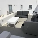 Serenity Suites & Villa