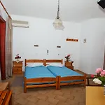 Casteli Hotel