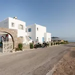 Mersina Rooms & Studios