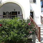 Faros Villa Small Hotel & Restaurant