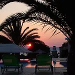 Faros Villa Small Hotel & Restaurant