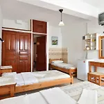 Nikolas Naousa Guesthouse