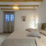Flora'S Villa With Plunge Pool