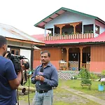 Vamoose Gayboos Homestay
